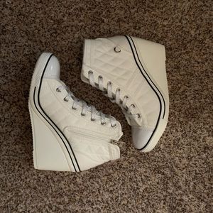Arto Polo White shoes